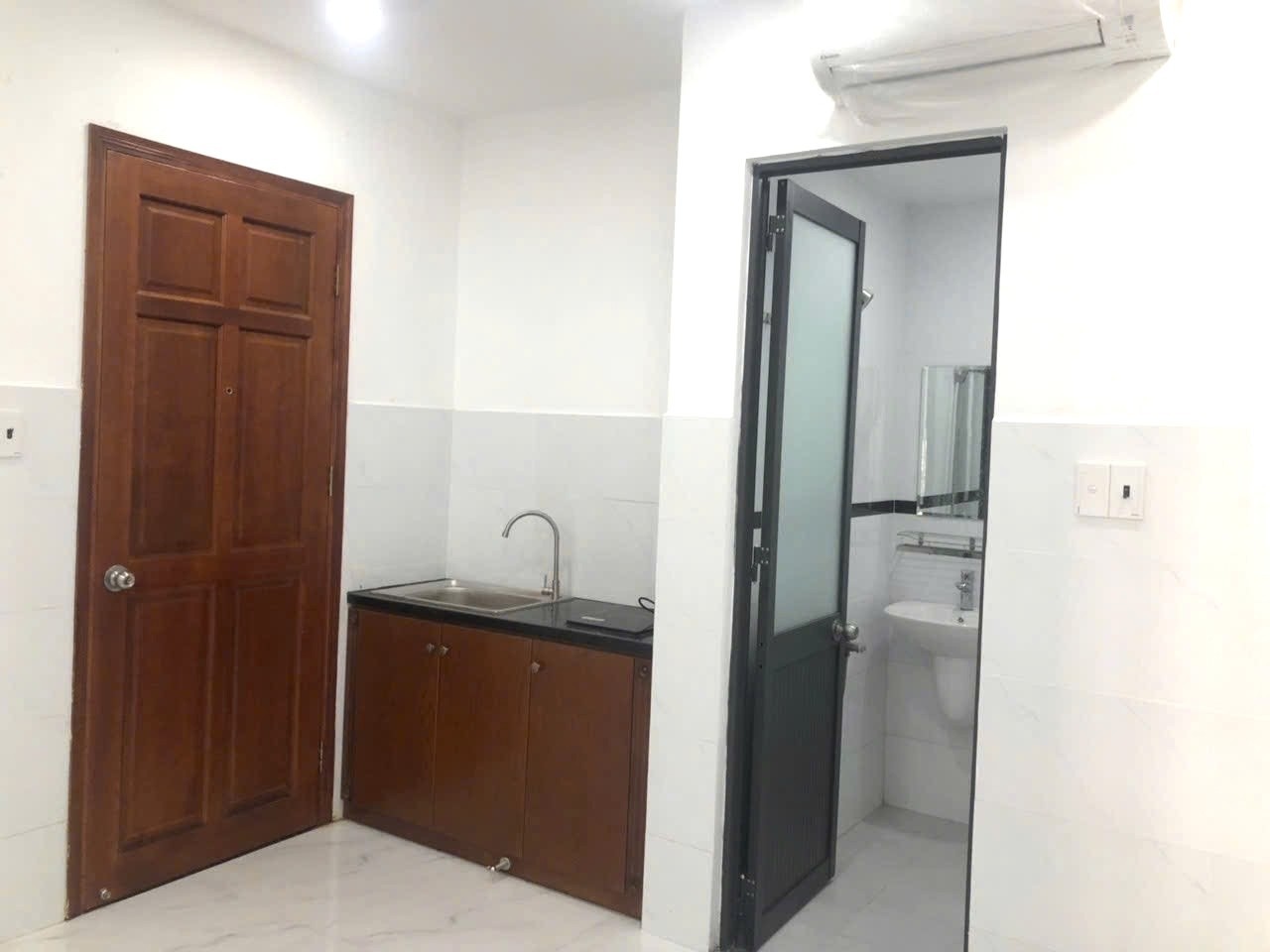 CHDV 9 PHÒNG  FULL NỘI THẤT DÒNG TIỀN 32 TRIỆU/THÁNG HXH Khuông Việt, Phú Trung, Tân Phú chỉ 7.5 tỷ
