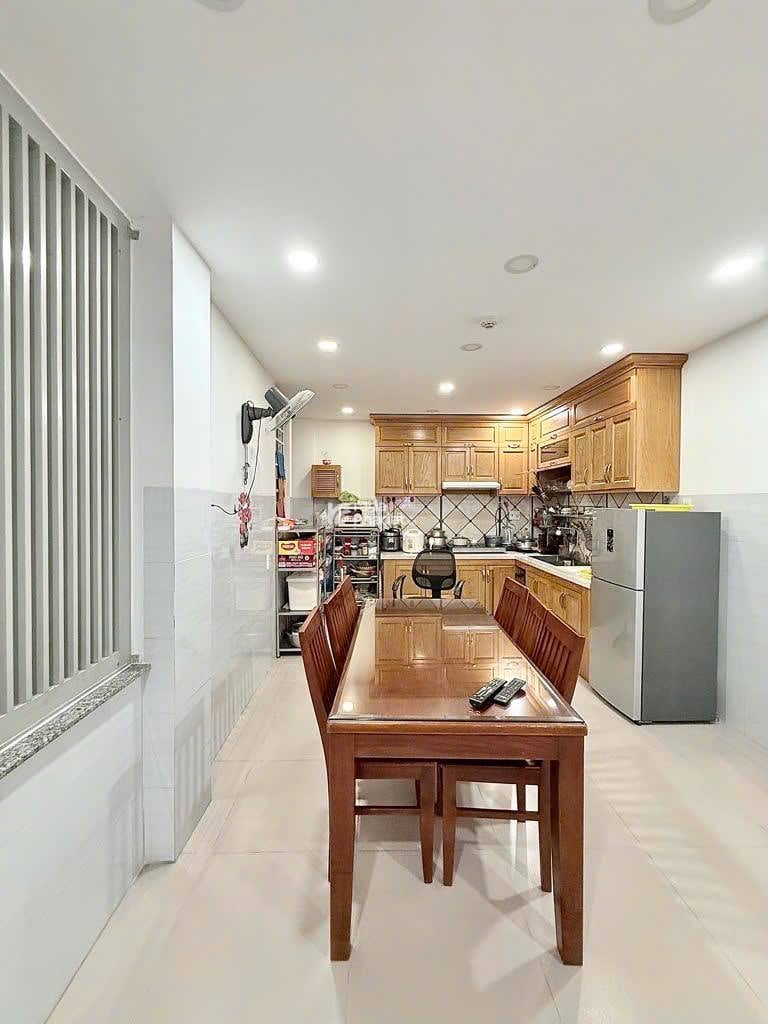 TOÀ NHÀ 6 TẦNG 19 PHÒNG 6.5*23 148M2DOANH THU HƠN 1 TỶ/NĂM - ĐƯỜNG XE TẢI.NGAY EMART PHAN HUY ÍCH