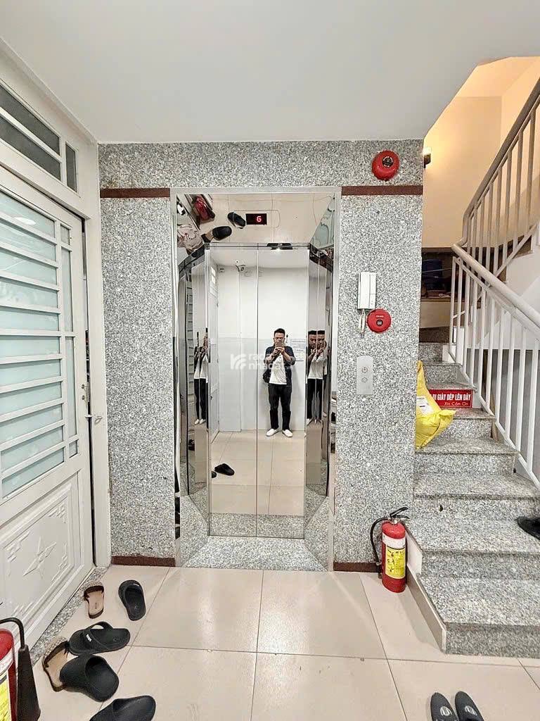 TOÀ NHÀ 6 TẦNG 19 PHÒNG 6.5*23 148M2DOANH THU HƠN 1 TỶ/NĂM - ĐƯỜNG XE TẢI.NGAY EMART PHAN HUY ÍCH