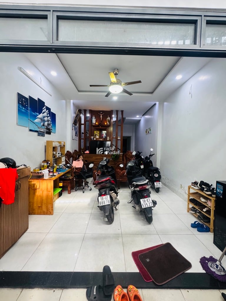 HẺM 6M XE HƠI NGỦ TRONG  NHÀ 3TẦNG-52M2-4 PHÒNG NGỦ- CÁCH MẶT TIỀN 20M NGAY AEON TÂN PHÚ 