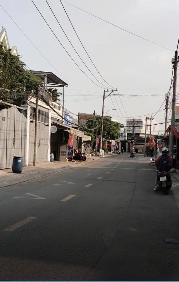 Bán Nhà Quận 9 Gần Metro Suối Tiên - HXH - Giá Dưới 4 Tỷ