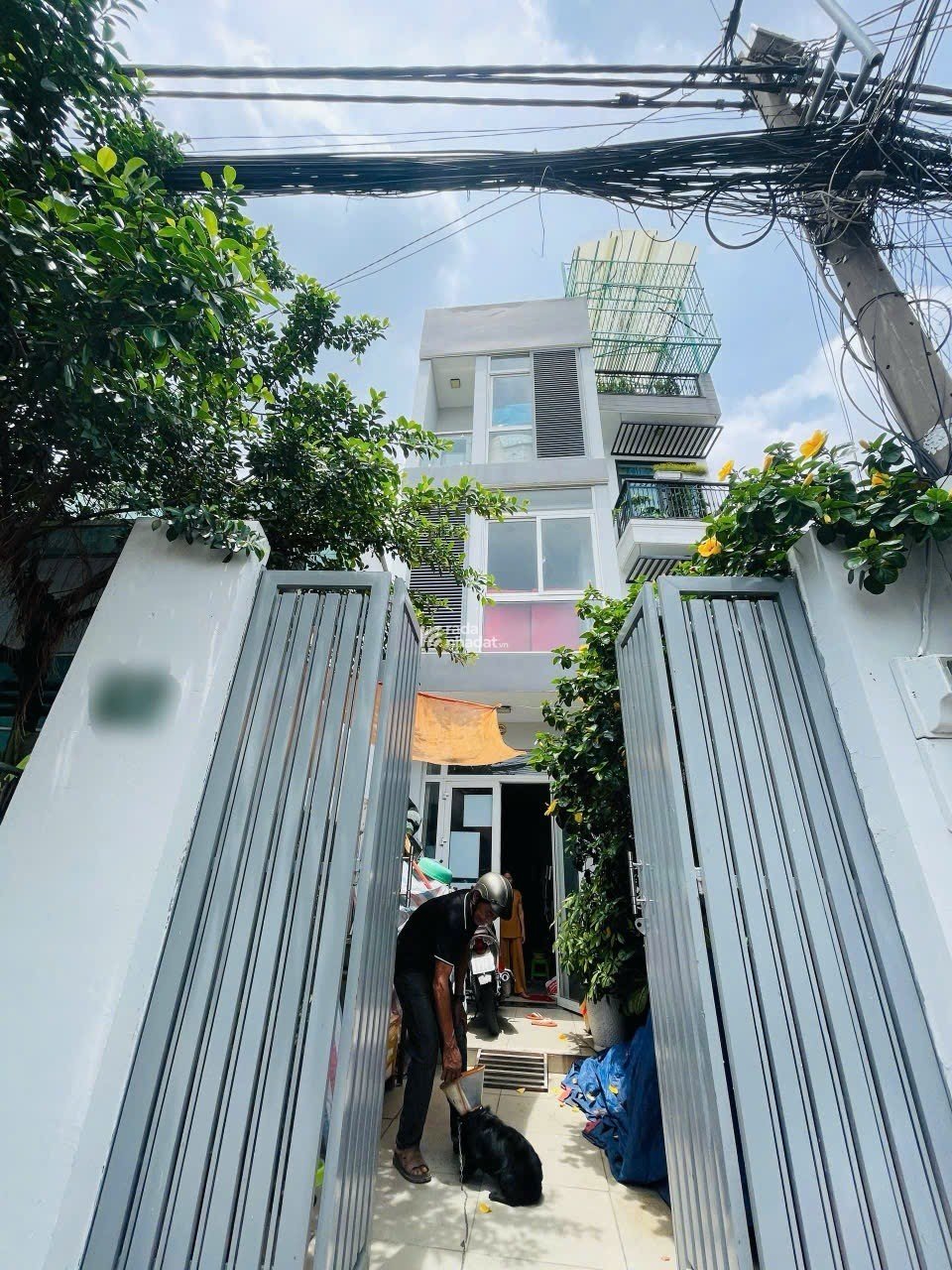 3 TẦNG, MẶT TIỀN KINH DOANH, GẦN CẦU VƯỢT LINH XUÂN, PHẠM VĂN ĐỒNG, LINH XUÂN, THỦ ĐỨC.