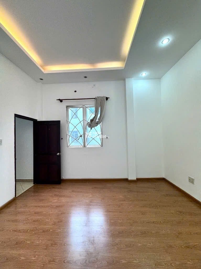 NHÀ 3 TẦNG HOÀNG HOA THÁM  PHÚ NHUẬN GIÁ CHÀO 8.9 TỶ  NHÀ ĐẸP, TÂN TRANG MỚI  HIẾM!