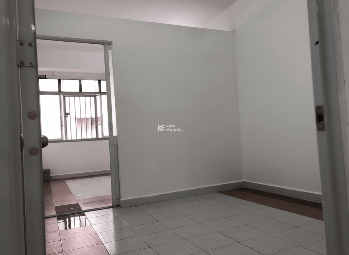 "chung cư nguyễn kim quận 10 lô R lầu 2 thang bộ 50m 2 phòng ngủ" 