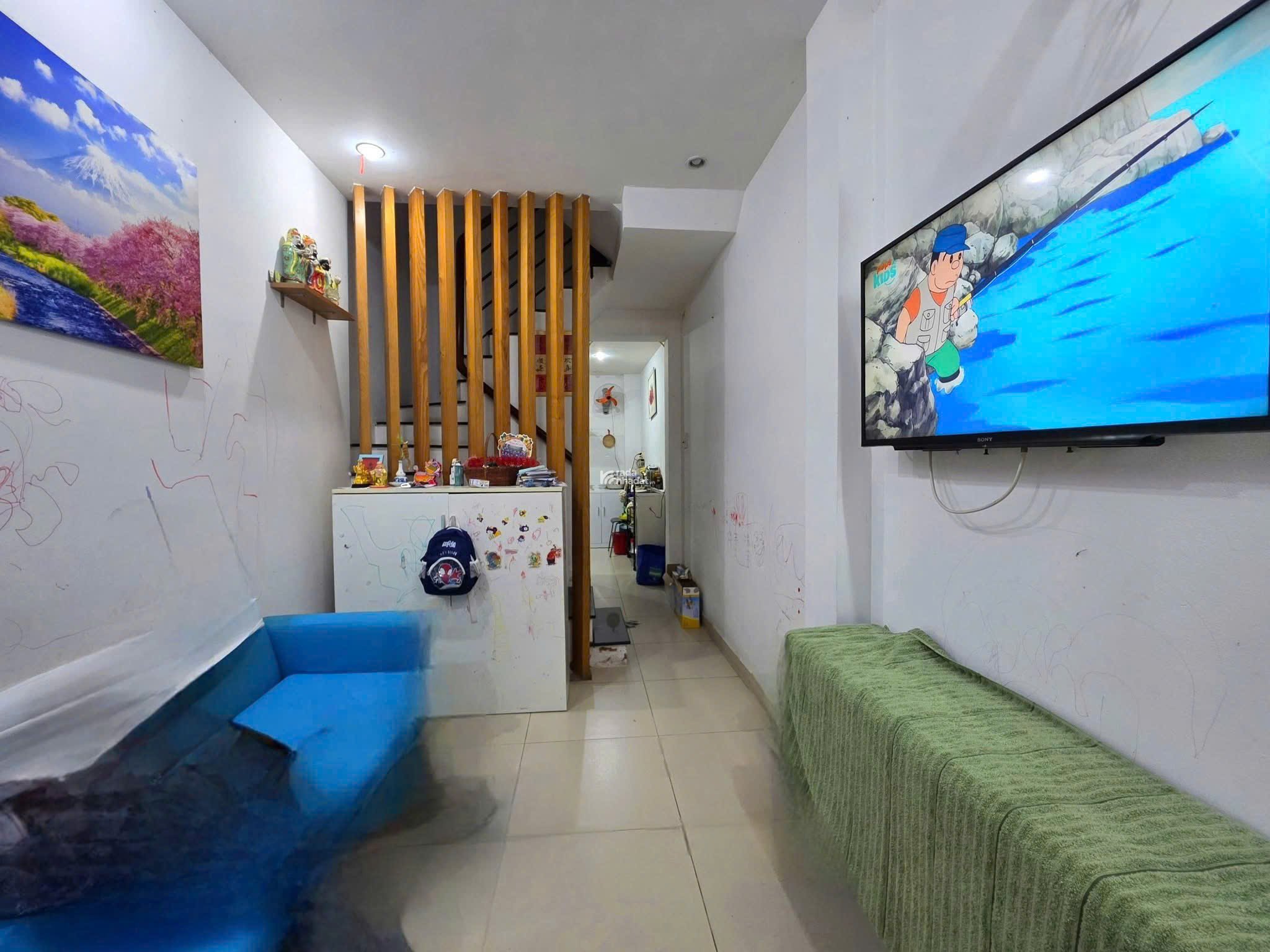 BÁN GẤP NHÀ ĐẸP - ngay trung tâm Q1