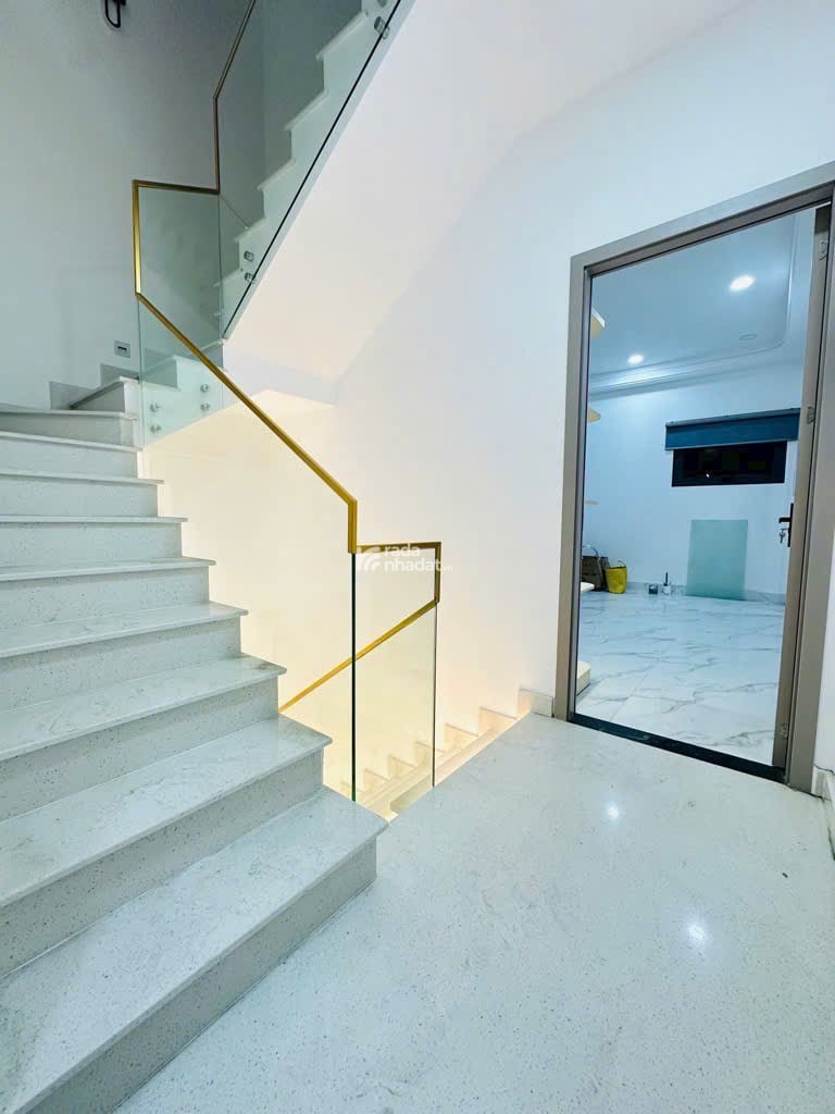 QUẬN 10 TÔ HIẾN THÀNH 90M2 NỞ HẬU NGANG 6.5M 4 TẦNG NHỈNH 11 TỶ