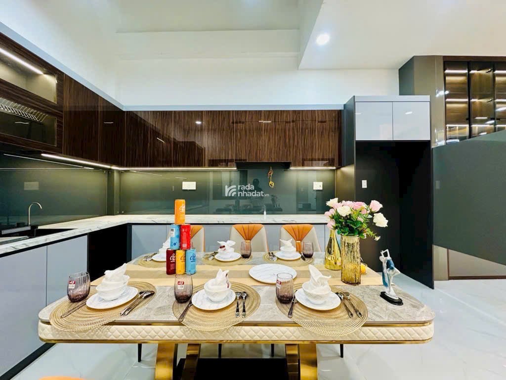 QUẬN 10 TÔ HIẾN THÀNH 90M2 NỞ HẬU NGANG 6.5M 4 TẦNG NHỈNH 11 TỶ