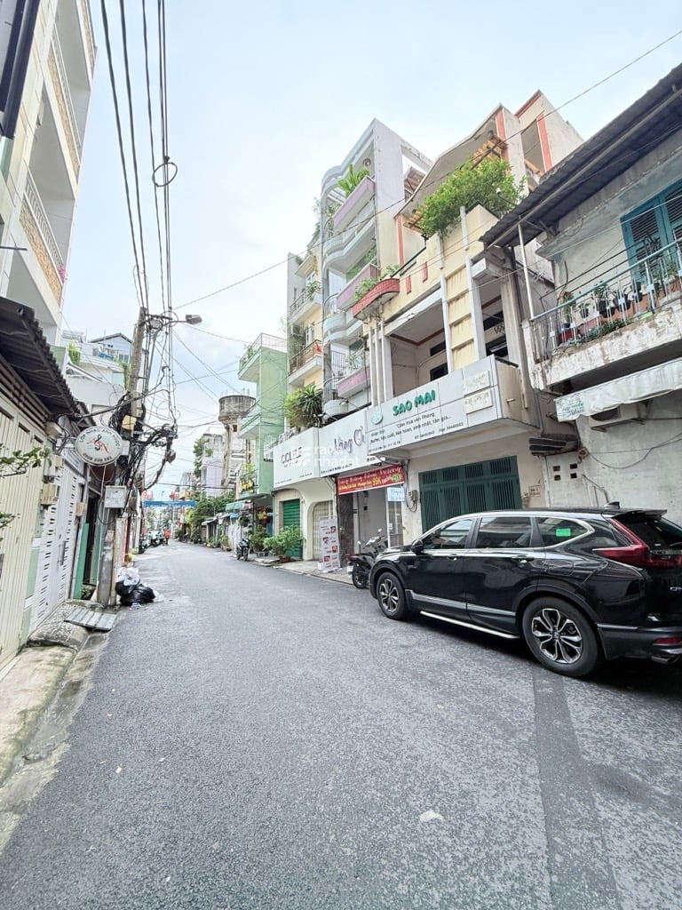 MẶT TIỀN KINH DOANH SẦM UẤT KHU VIP.  2 CĂN - 2 SỔ - 1 ĐỜI CHỦ.
