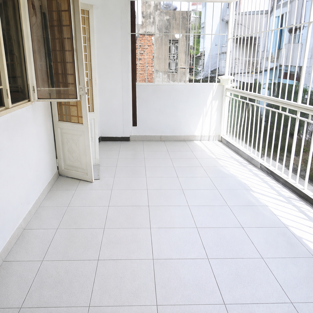 CHO THUÊ NHÀ NGUYÊN CĂN Q.10. VỊ TRÍ KINH DOANH. GẦN VẠN HẠNH MALL