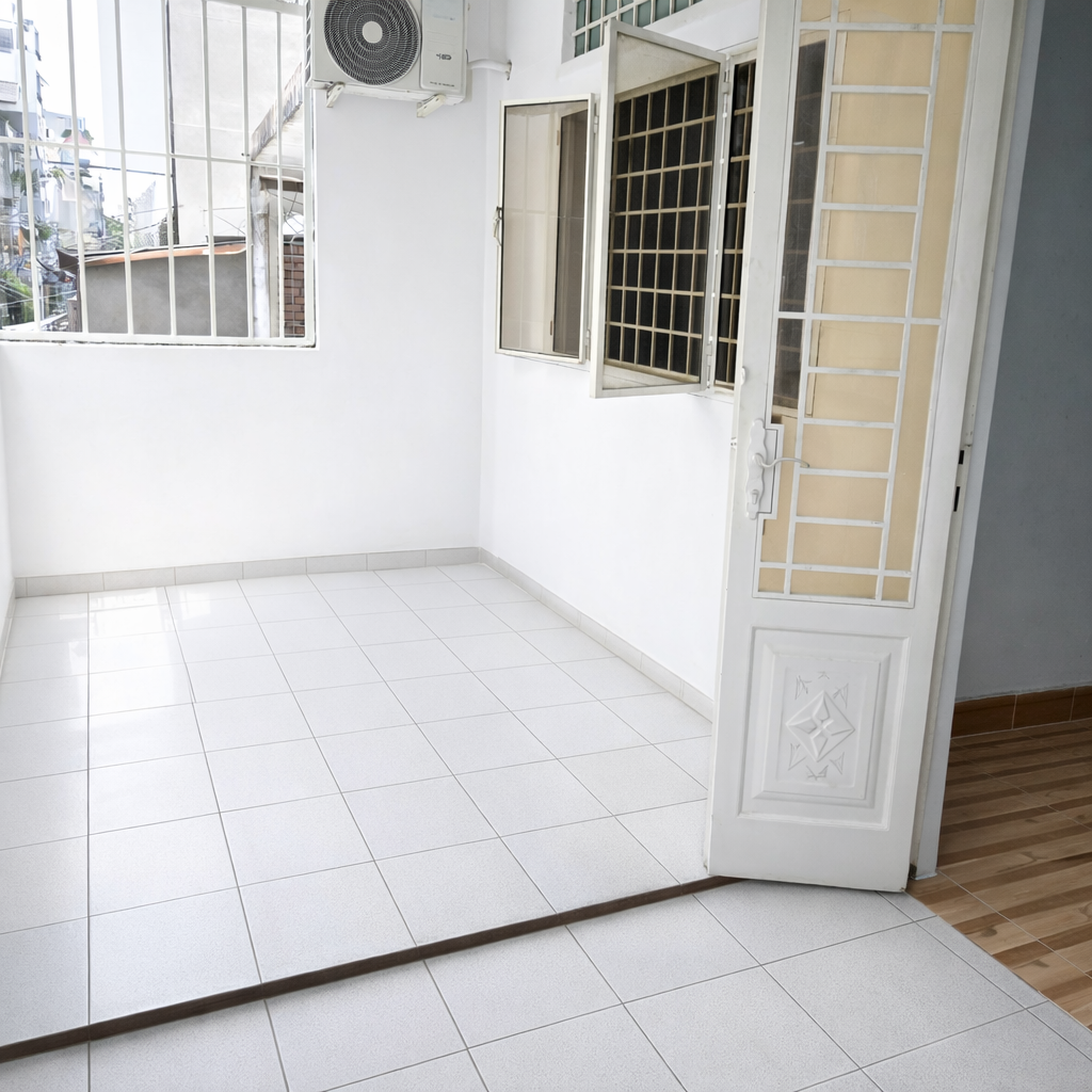 CHO THUÊ NHÀ NGUYÊN CĂN Q.10. VỊ TRÍ KINH DOANH. GẦN VẠN HẠNH MALL