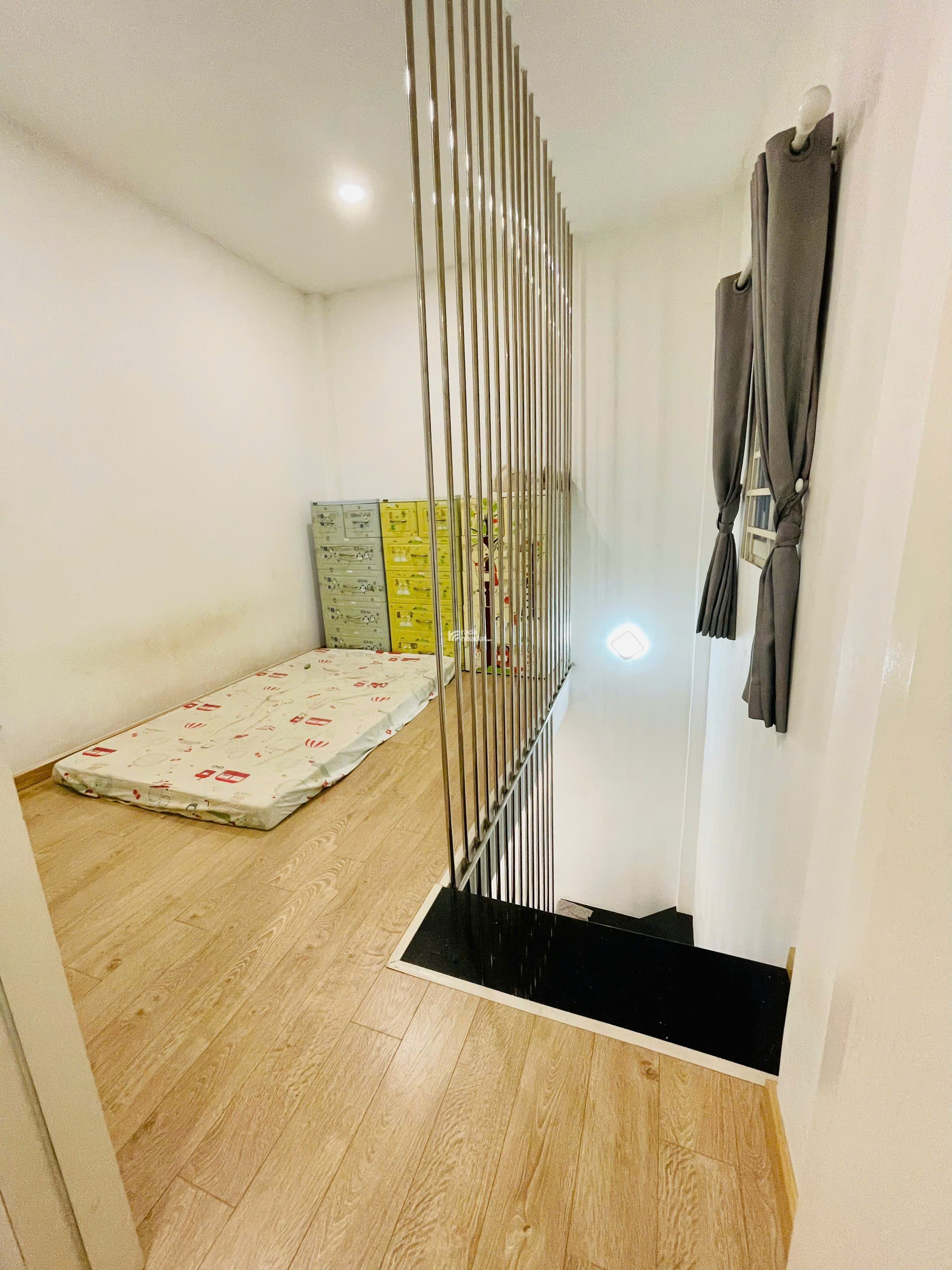 Bán nhà trịnh đình trọng, quận tân phú, dt 3.2 x 7m, nhà 1 lầu, 2pn 1tolet, giá 3.3 tỷ