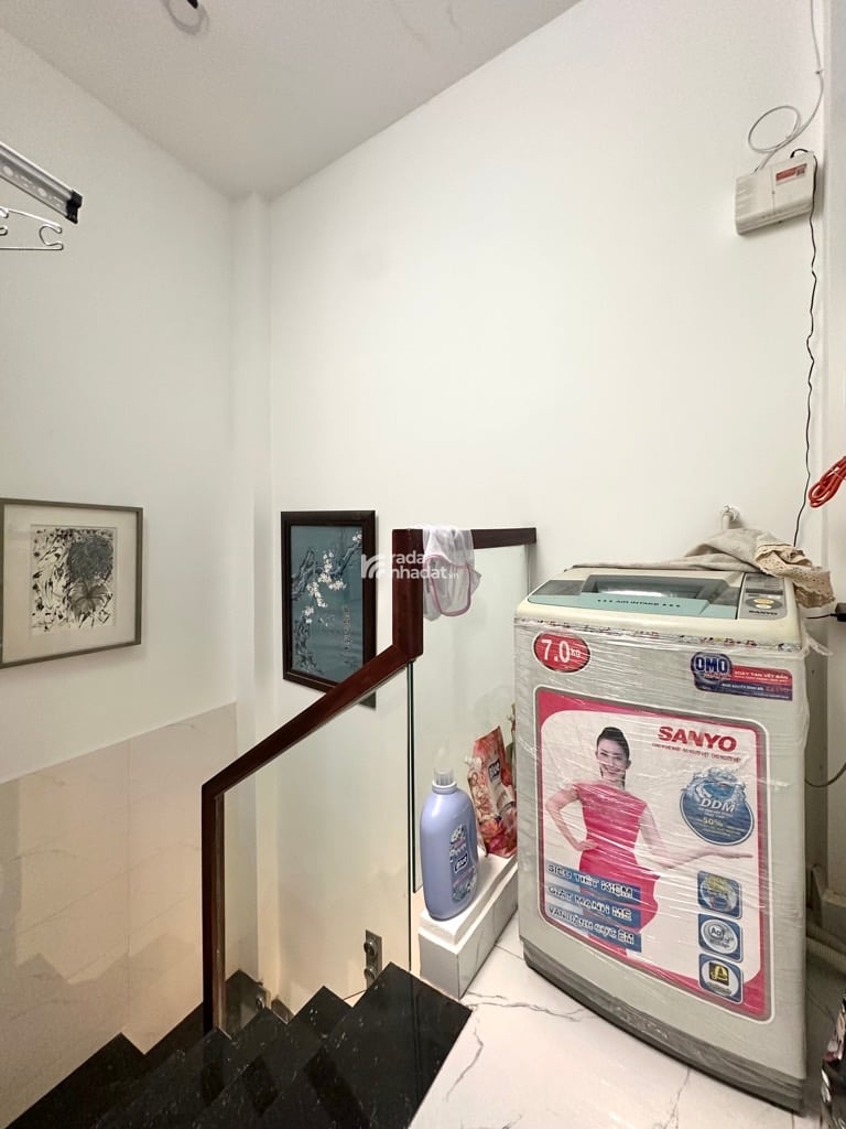 Bán nhà Phan Đình Phùng, 3 bước ra mặt tiền, 45m2, ngang 6m, nhỉnh 6 tỷ.