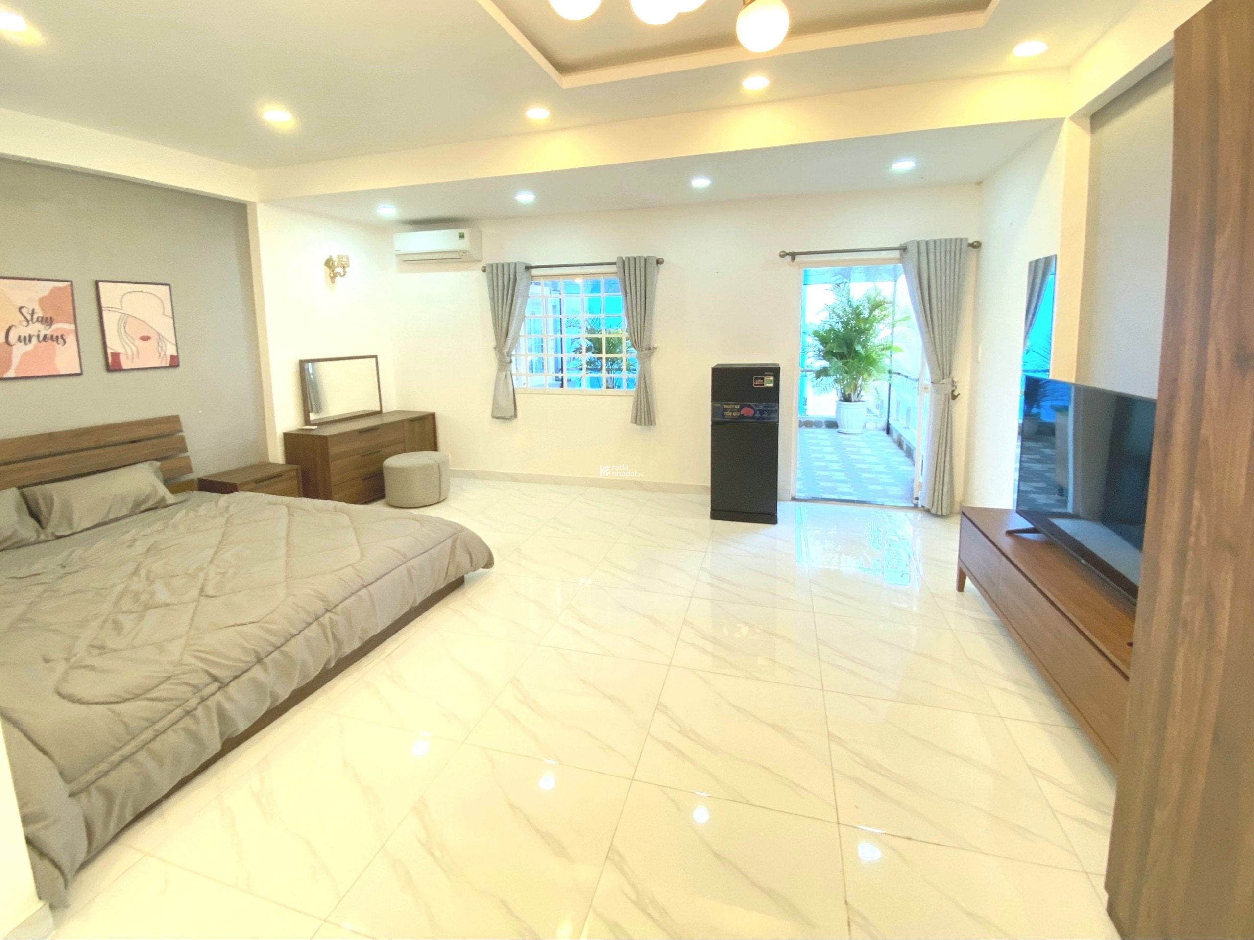 Cho Thuê Phòng Ban Công To Quận 10 Gần Cư Xá Đô Thành, Bệnh Viện Bình Dân.