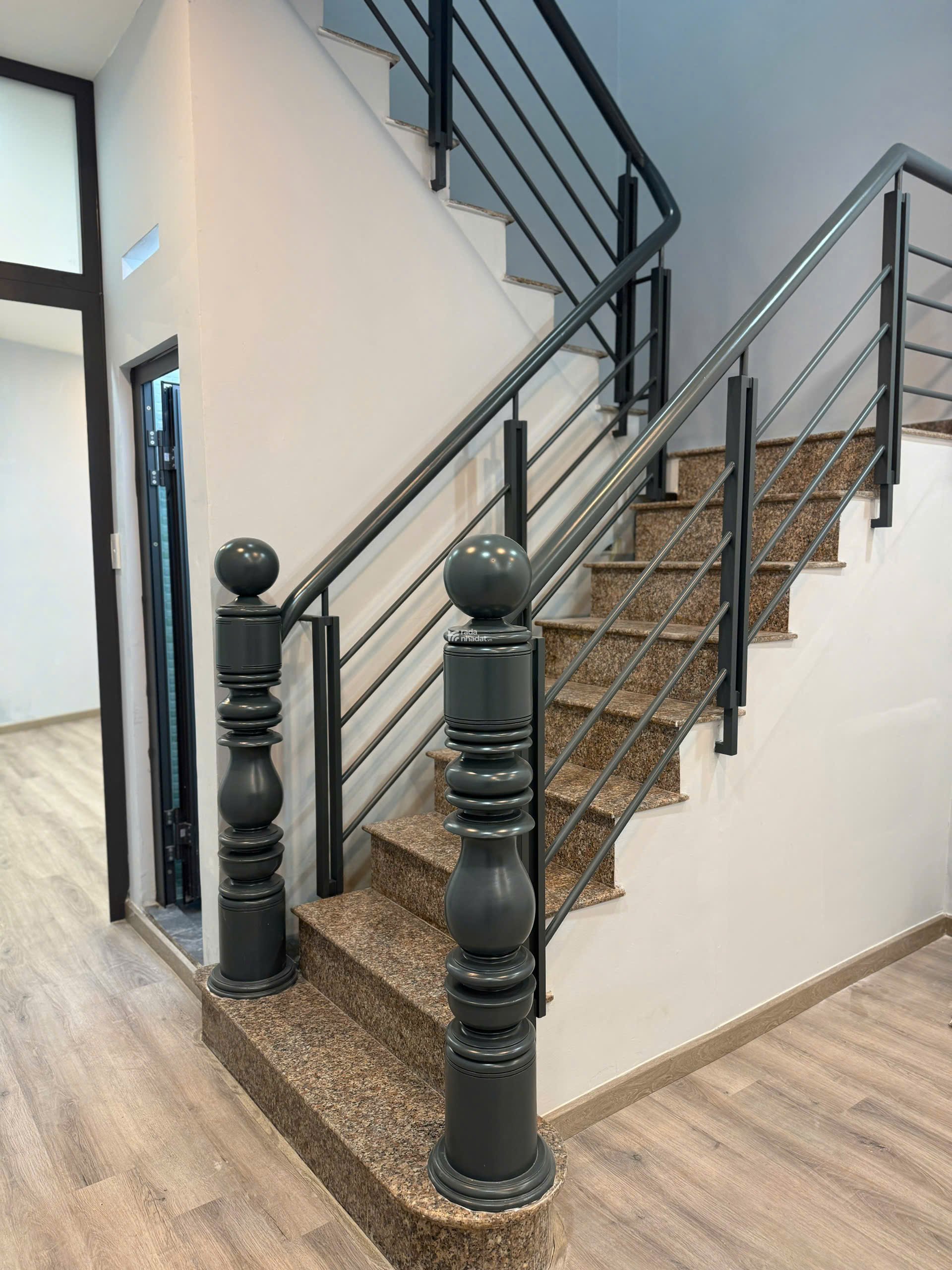 BÁN NHÀ LÊ VĂN SỸ-Q3-4X23m-HĐT 27TR-2 TẦNG-13.3 TỶ BỚT LỘC