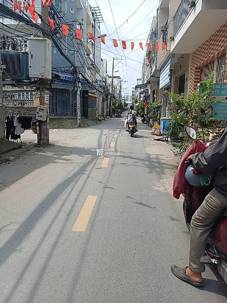 SIÊU RẺ!NHÀ MẶT TIỀN NGUYỄN QUÝ YÊM, SÁT AN DƯƠNG VƯƠNG, 41M2, 4x11M, 5.5 TỶ