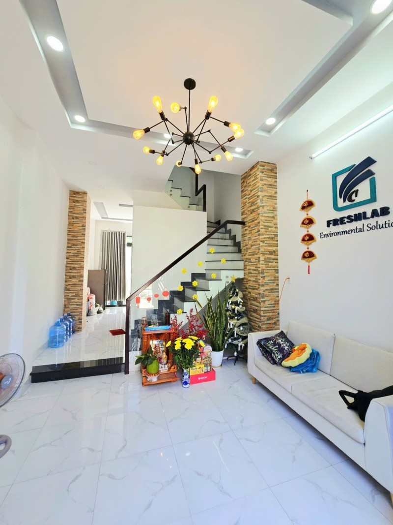 Bán Nhà Trường Thạnh 3 Tầng - Gần Vinhomes - Giá Nhỉnh 5 tỷ