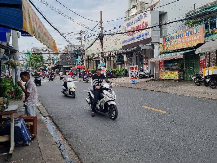 Bán nhà MT kinh doanh Thạch Lam, Phú Thạnh, 66m2, sẵn dòng thu nhập gần 50tr/ tháng