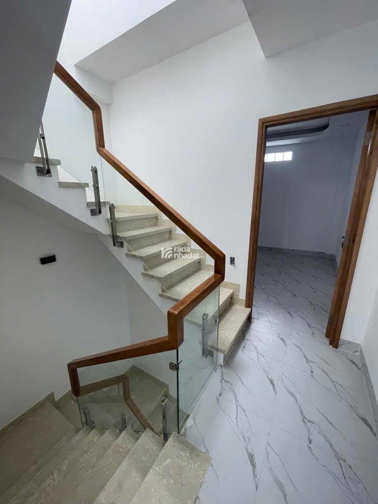 VIP NGUYỄN VĂN ĐẬU- HXH- 4 TẦNG NỘI THẤT MỚI VÀO Ở NGAY