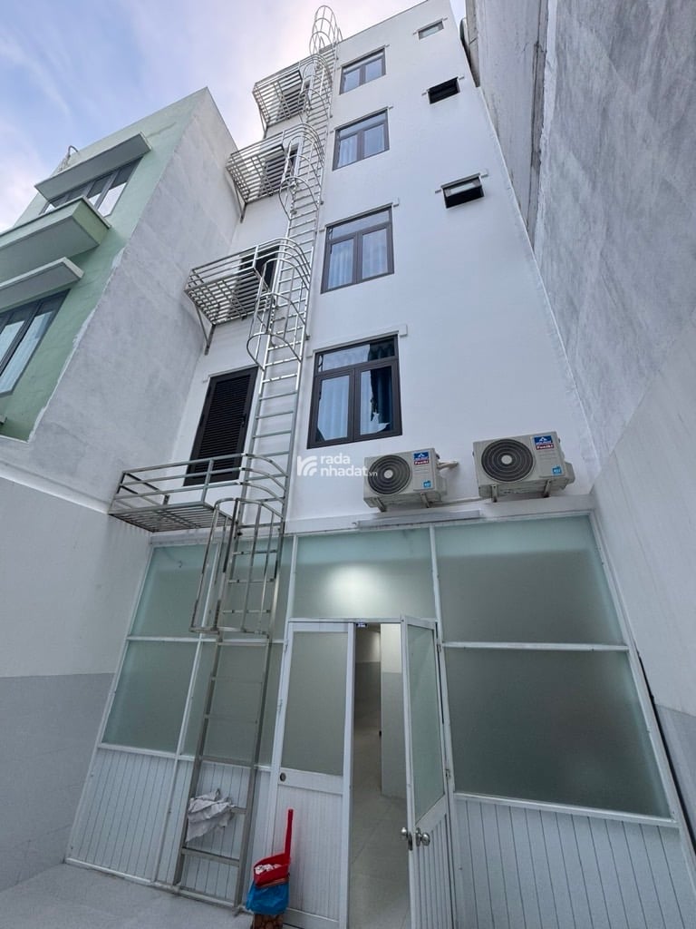 BÁN CHDV 6 TẦNG - 140M2 - GIÁ 22.7 TỶ - MẶT TIỀN XE HƠI 8M - TÂN BÌNH