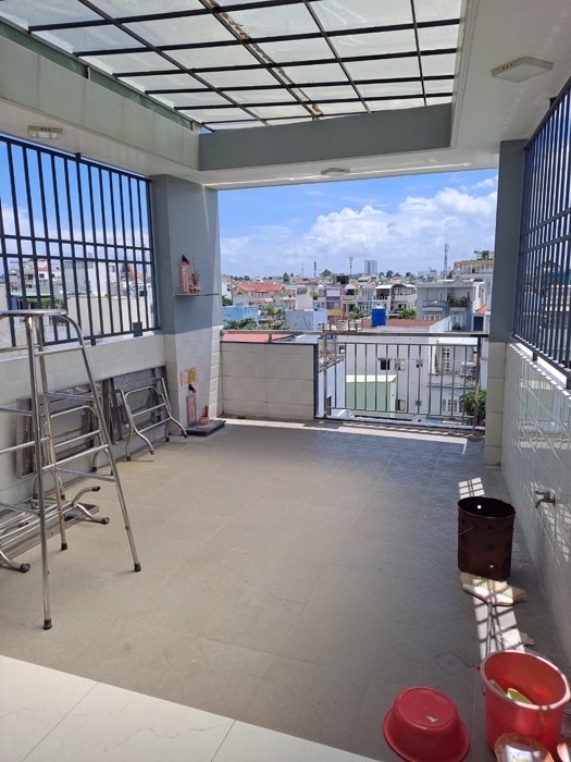 Phùng Tá Chu  An Lạc A Bình TânGiá 5,5 tỷ,Mô tả  kết cấu :Nhà 1 trệt 1 lửng ,2 lầu ,sân thượng, 3P