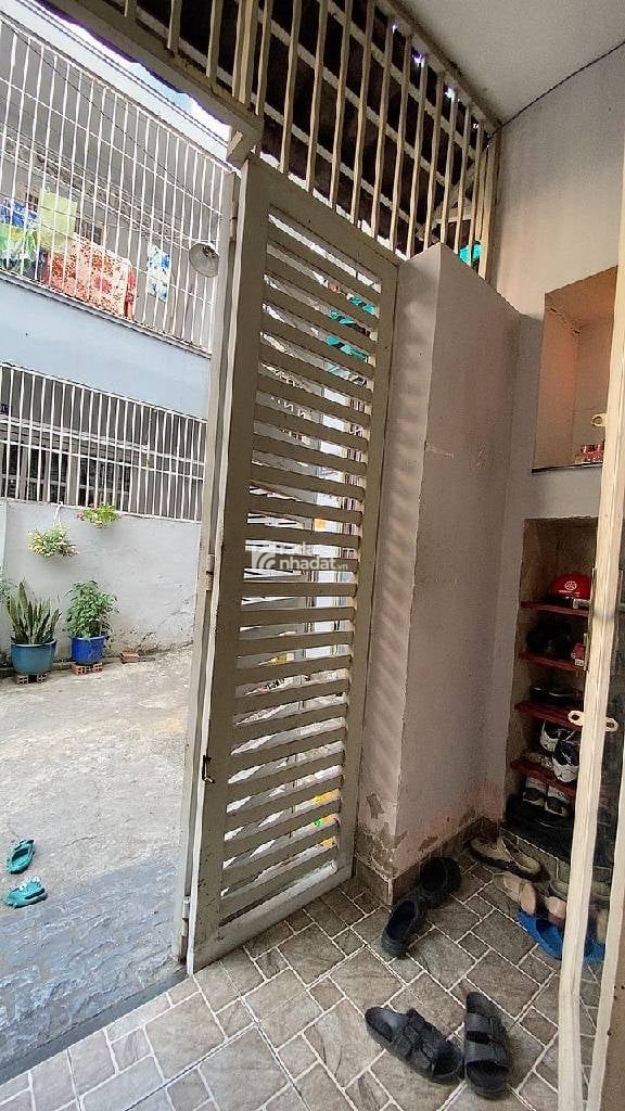 NGAY CHỢ VẢI, HẺM XE HƠI PHÚ THỌ HÒA, TÂN PHÚ, 46M2 HIẾM CÓ. GIẢM 550TR CHỈ CÒN 6.3T TL TỐT