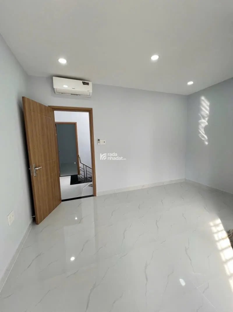 NHÀ ĐẸP TÂN PHÚ ,43M2 ,2 TẦNG BTCT ,HẺM SẠCH ĐẸP, AN NINH ,CHỈ 4.5 TỶ 