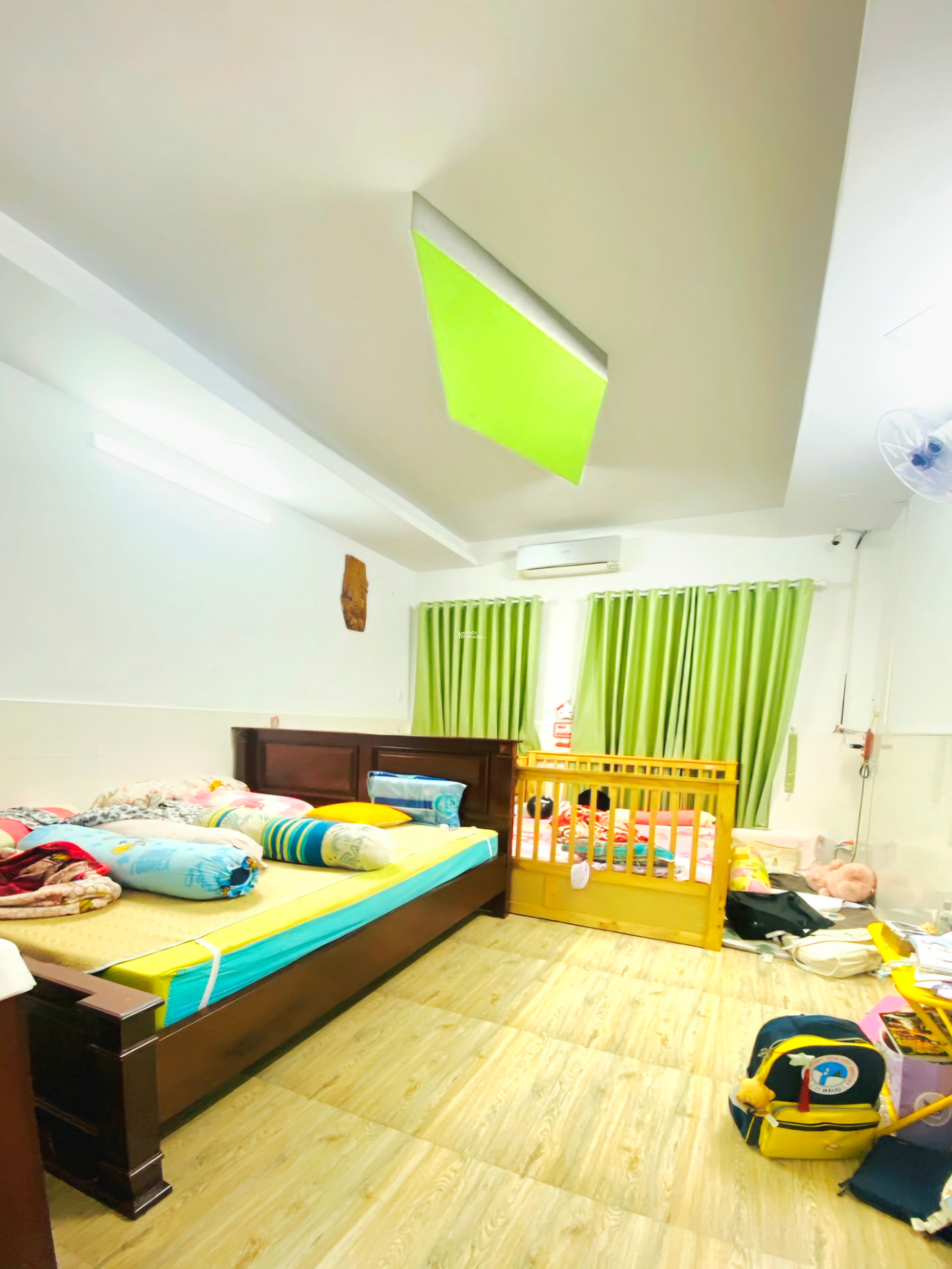 CẠNH Q11, LẠC LONG QUÂN - NHÀ ĐẸP 4 TẦNG 5PN - ĐƯỜNG 12M CÓ LỀ - DÁ 9,xT