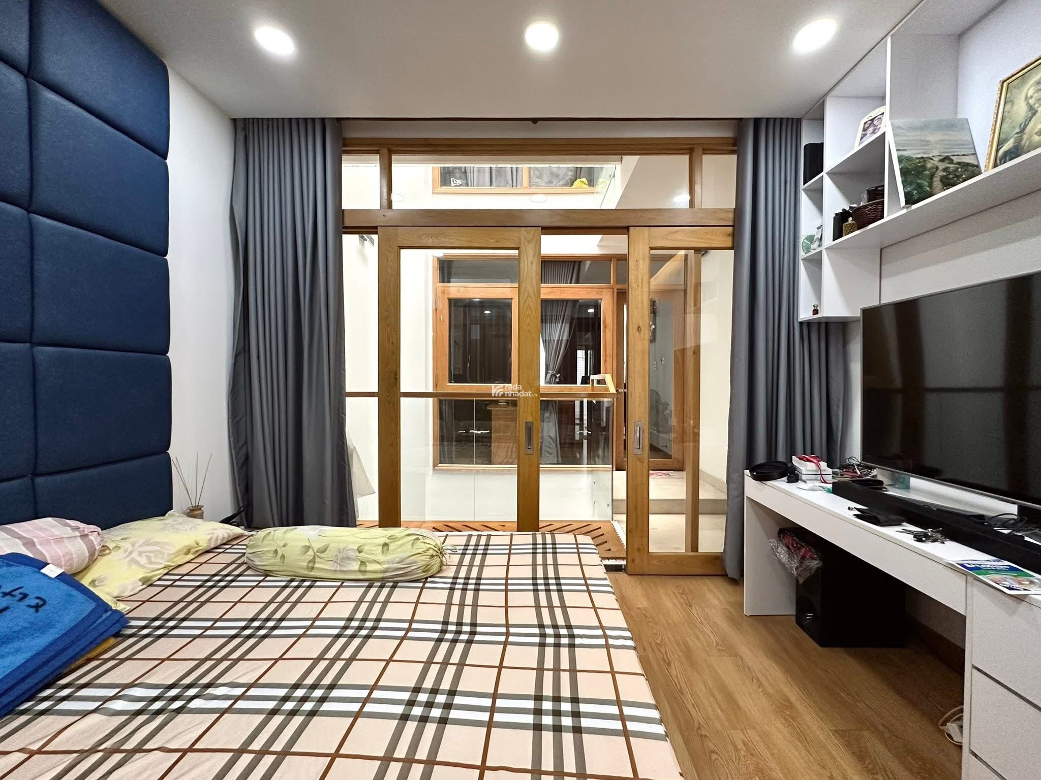 BÁN NHÀ 5 TẦNG MẶT TIỀN NGUYỄN HẬU - TRƯƠNG VĨNH KÝ - DT:65M2 - NGỘP 7 TỶ