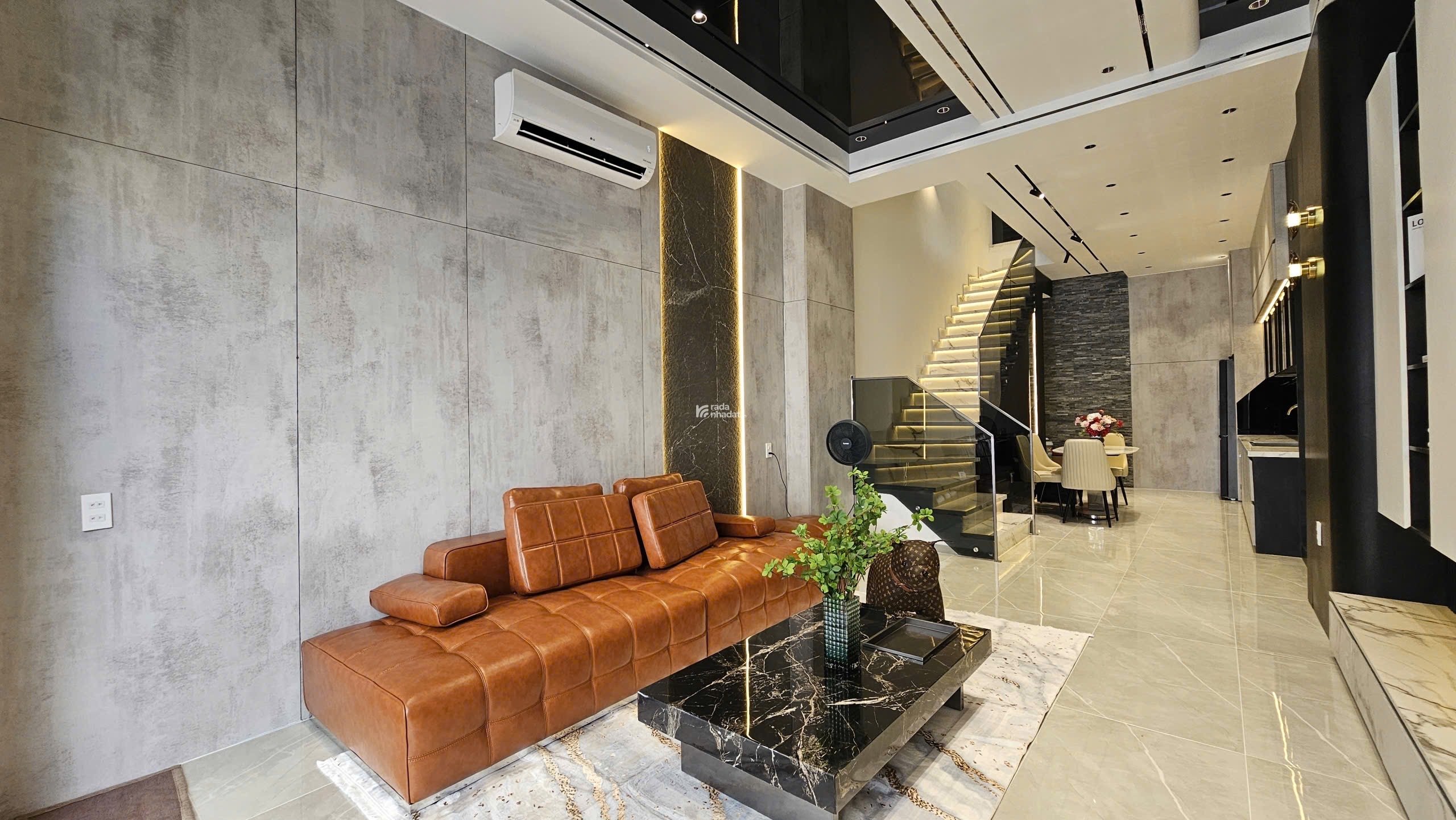 Bán nhà đẹp hẻm oto ngay siêu thị Coopmart HTP - DT sàn 180m2 3 lầu 3pn full NT - chỉ 7.5 tỷ