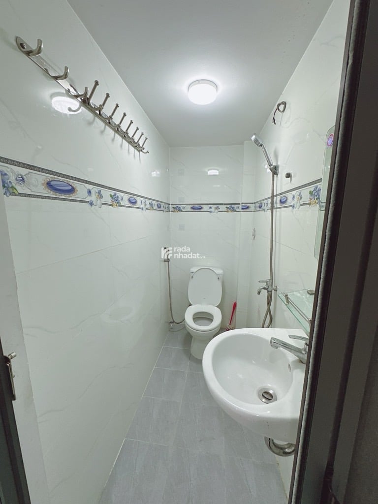 MẶT TIỀN KINH DOANH KHU VIP TÂN PHÚ - GẦN CHỢ TÂN HƯƠNG- ĐỘC LẬP - 4 TẦNG - CHỈ 5.95 TỶ 