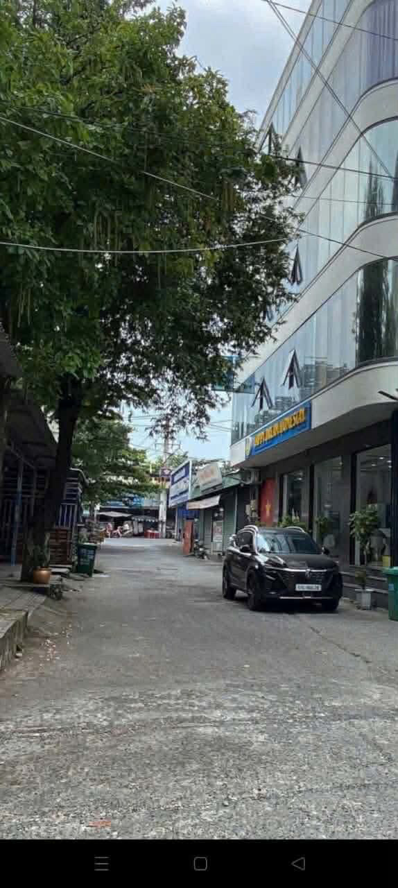 BÁN CĂN NHÀ LÀM CHDV NGAY CHỢ ĐÔNG QUANG, HƯƠNG LỘ 80B, HIỆP THÀNH, Q12Dt: 4m x 24m. 