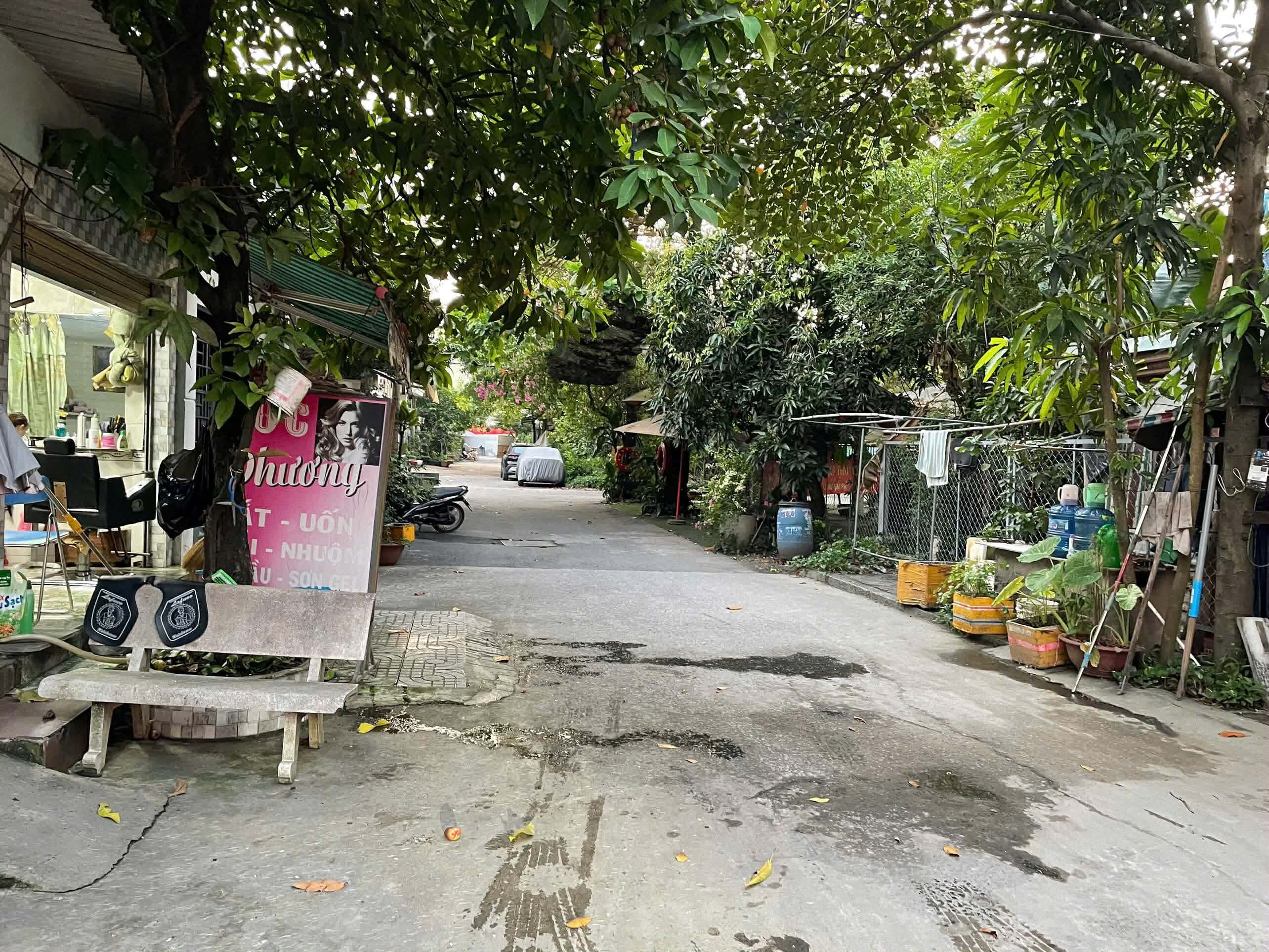 BÁN CĂN NHÀ LÀM CHDV NGAY CHỢ ĐÔNG QUANG, HƯƠNG LỘ 80B, HIỆP THÀNH, Q12Dt: 4m x 24m. 