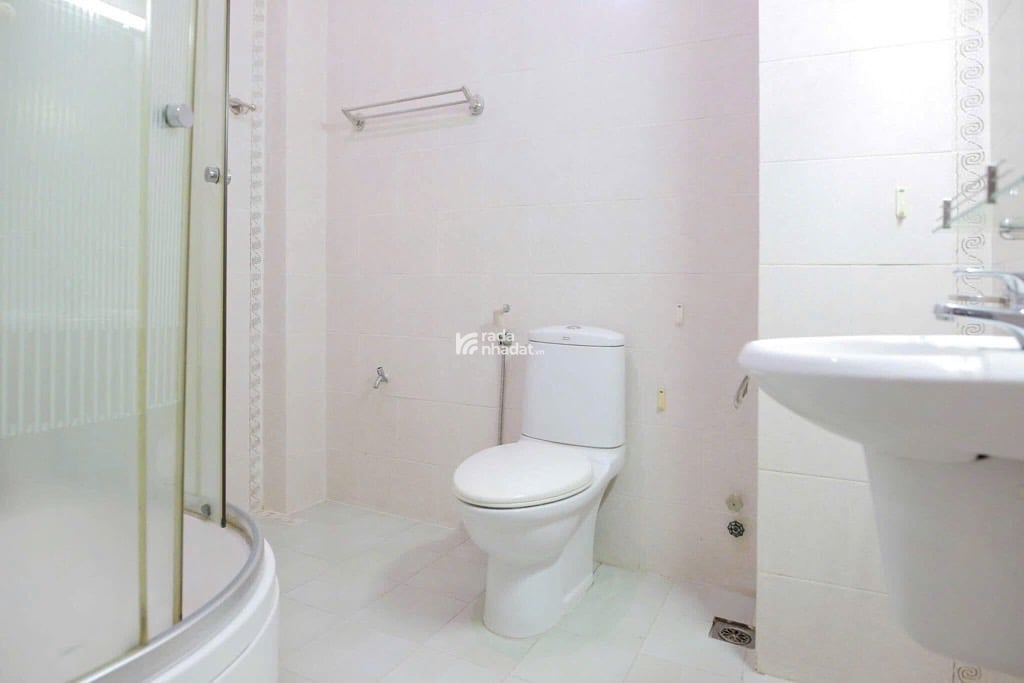 NGAY SÂN BAY, HẺM XE HƠI BẠCH ĐẰNG, TÂN BÌNH, 111M2 CÓ KC Ở NGAY. GIẢM 350TR CHỈ CÒN 28.8T TL 