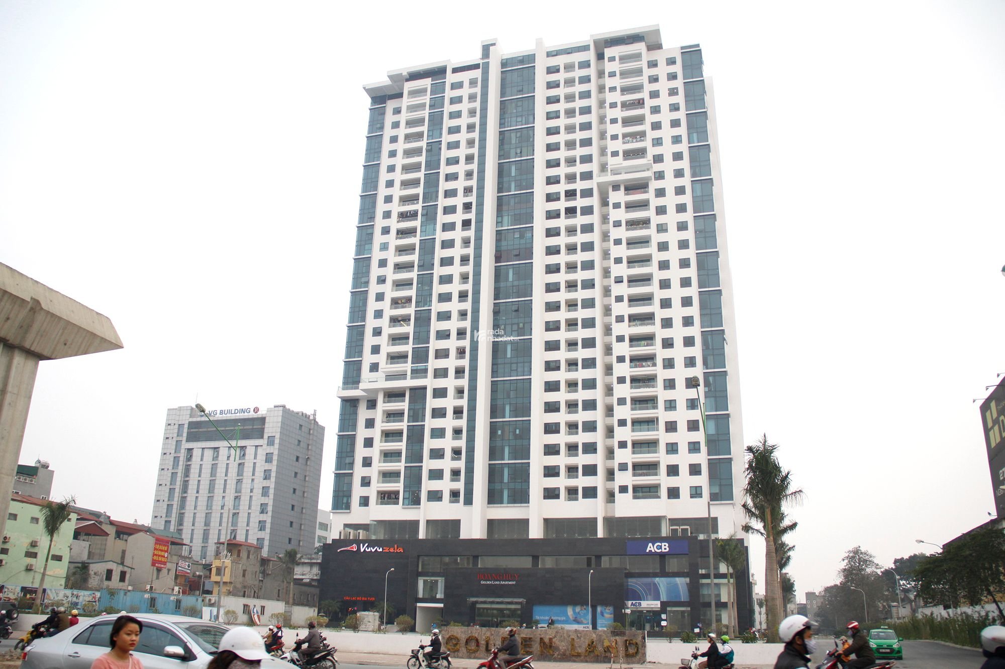 Cho thuê căn hộ 3 PN đủ đồ 15 tr/th tại Golden Land, 275 Nguyễn Trãi LH: 0911,400,844