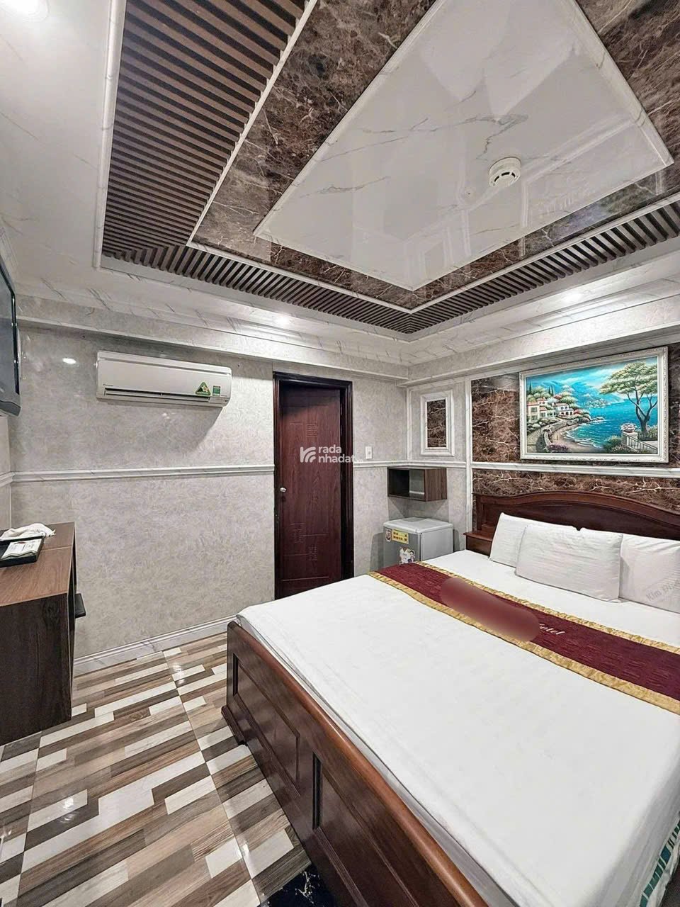 Bán Khách Sạn 8 tầng, 8.2m x 18.3m, 27 phòng Kinh Doanh Khu K300 