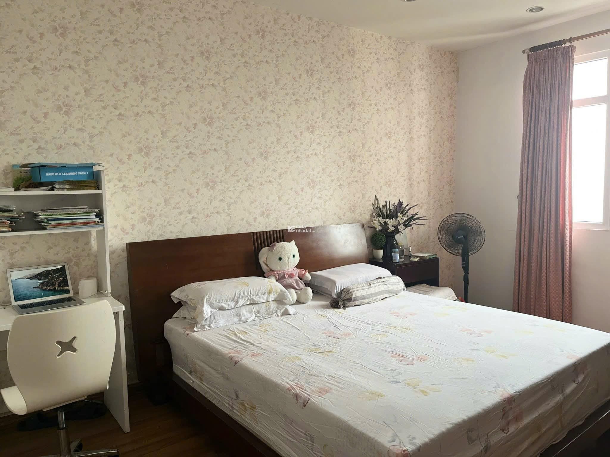 Siêu hot - Cho thuê Hà Nội Paragon - Cầu Giấy 140m2 3PN đồ cơ bản để ở,LVP giá 16tr/th 0968 113 ***