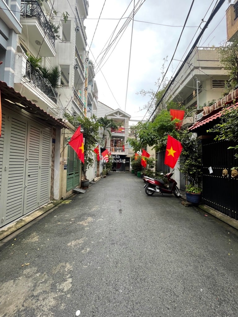 HẺM XE HƠI VIP 281 LÊ VĂN SỸ, TÂN BÌNH, 55M2 Ở NGAY. GIẢM 350TR CHỈ CÒN 11T 