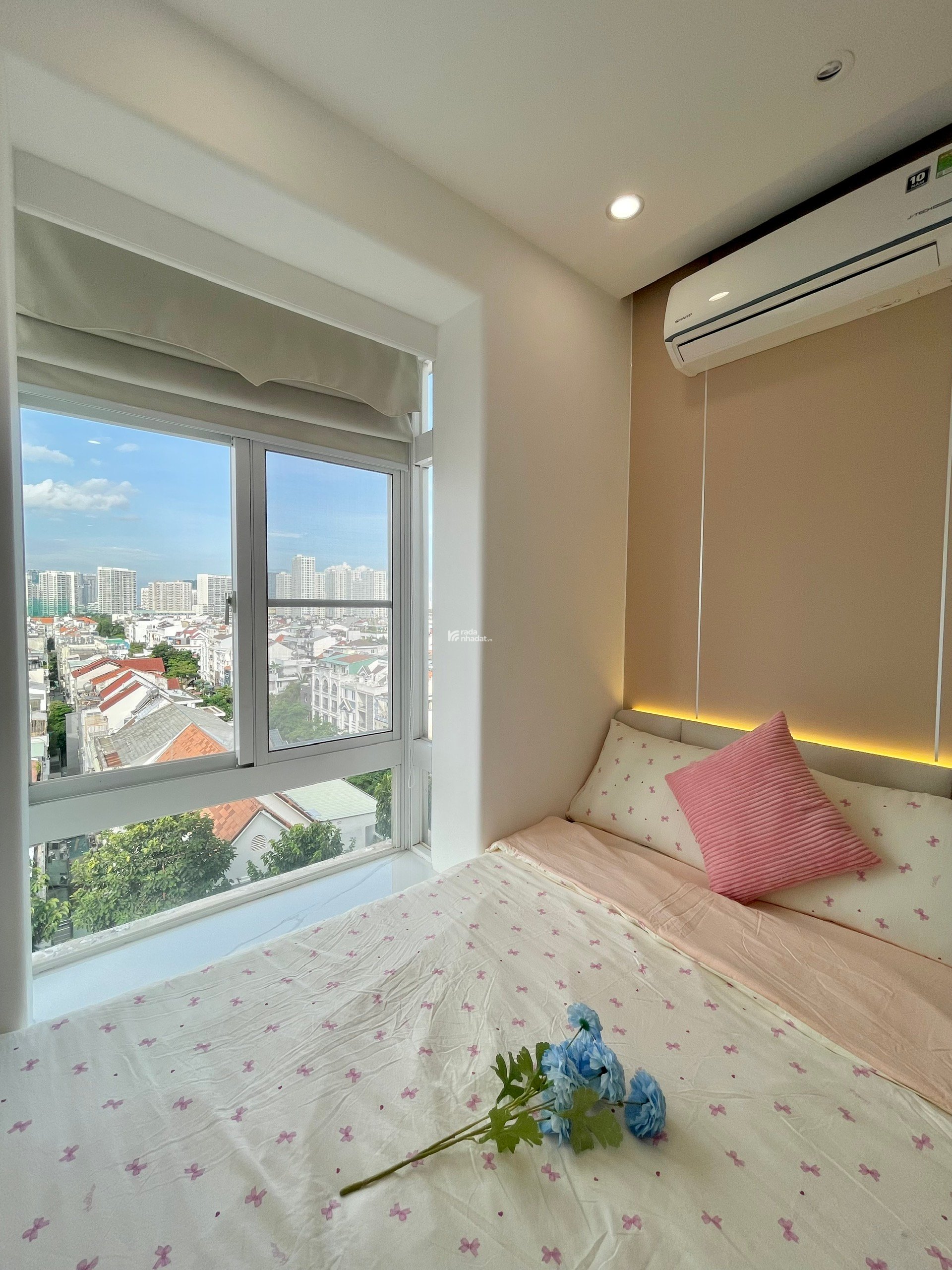 Cần bán nhanh căn hộ Sky garden 3, PMH, Q7, DT 72m2, TK 3PN nhà mới đẹp, giá chỉ 6,1 tỷ 