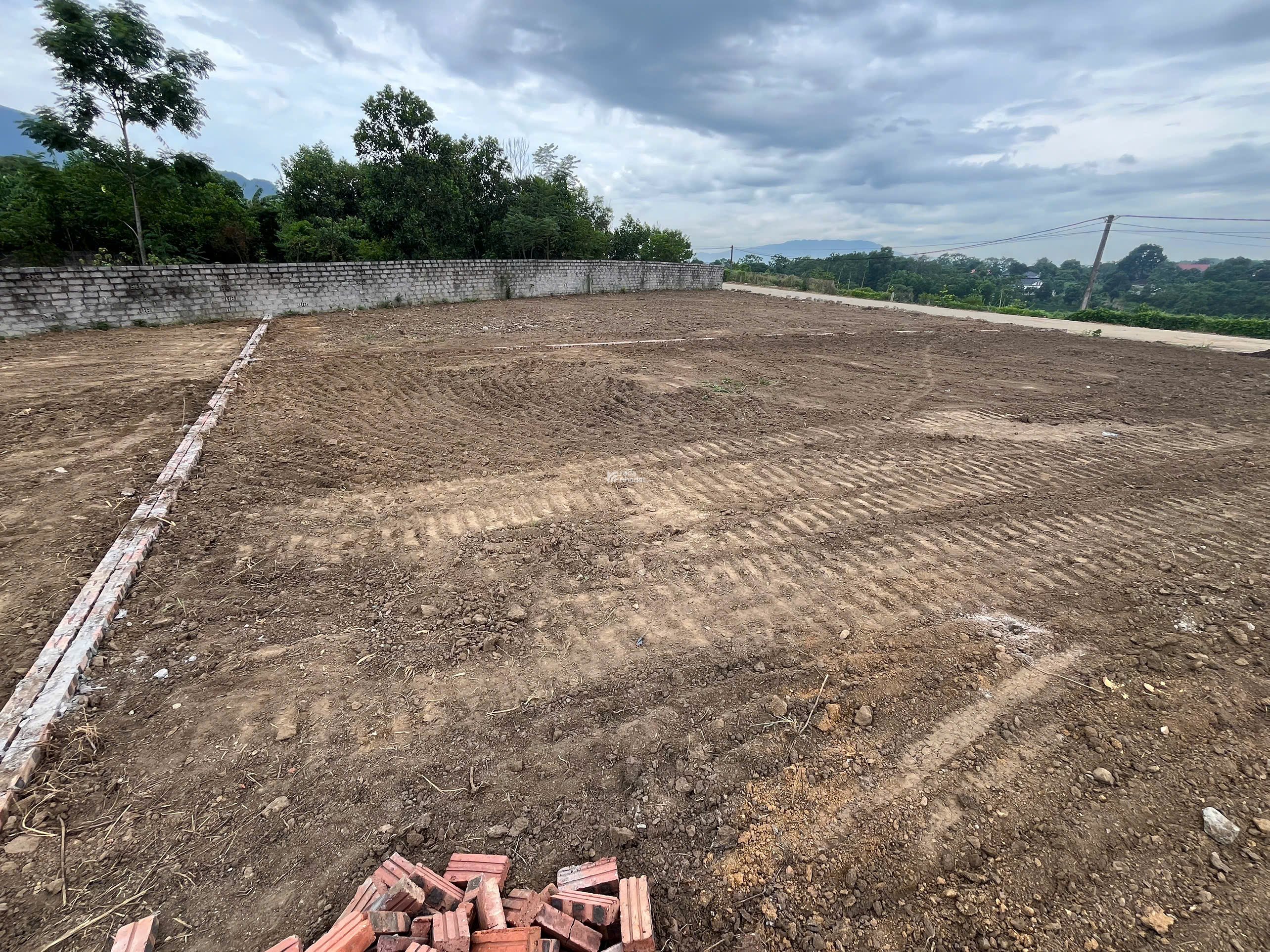 Khu đất 09 thửa đất phân lô 300-500 m2 tại xã Suối Hai, thành phố Hà Nội (Ba Trại,Ba Vì, Hà Nội)