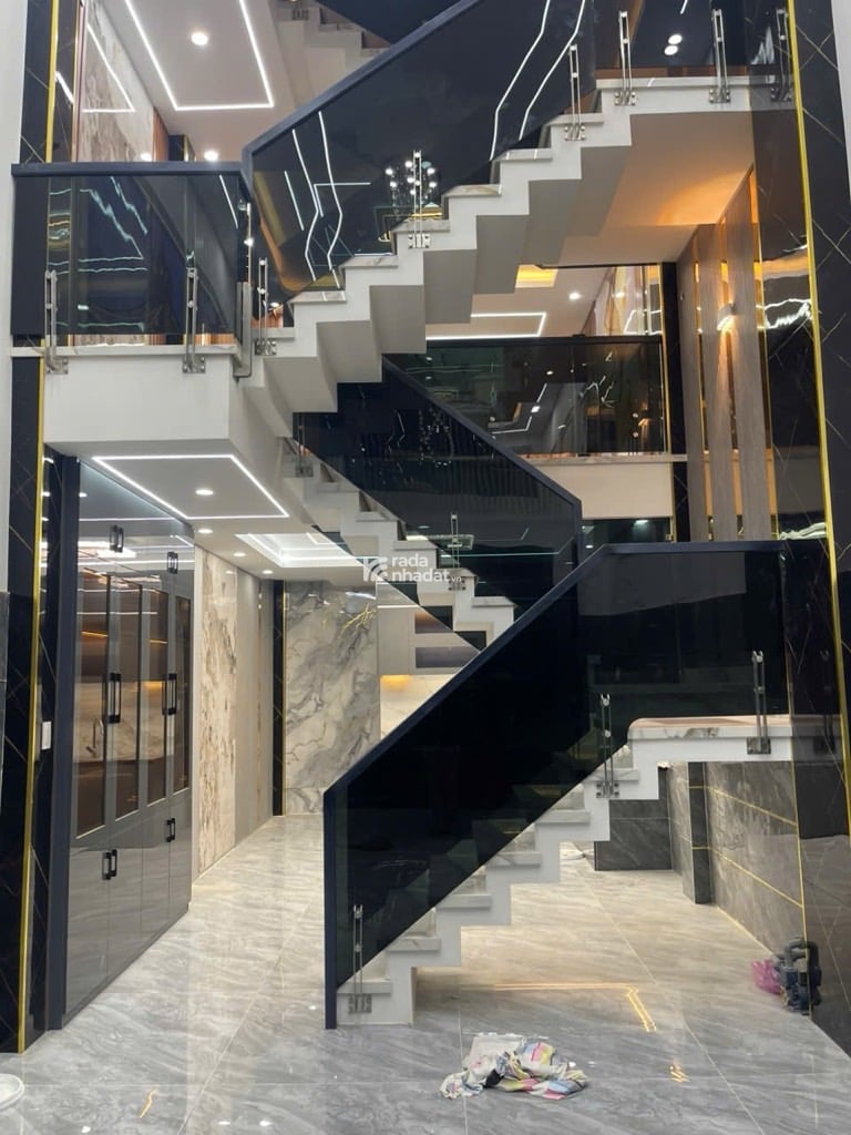 NHÀ ĐẸP, ĐƯỜNG SỐ 8 BÌNH HƯNG HÒA B BÌNH TÂN- FULL NỘI THẤT-DT: 50M2-5 TẦNG- 6 TỶ 2