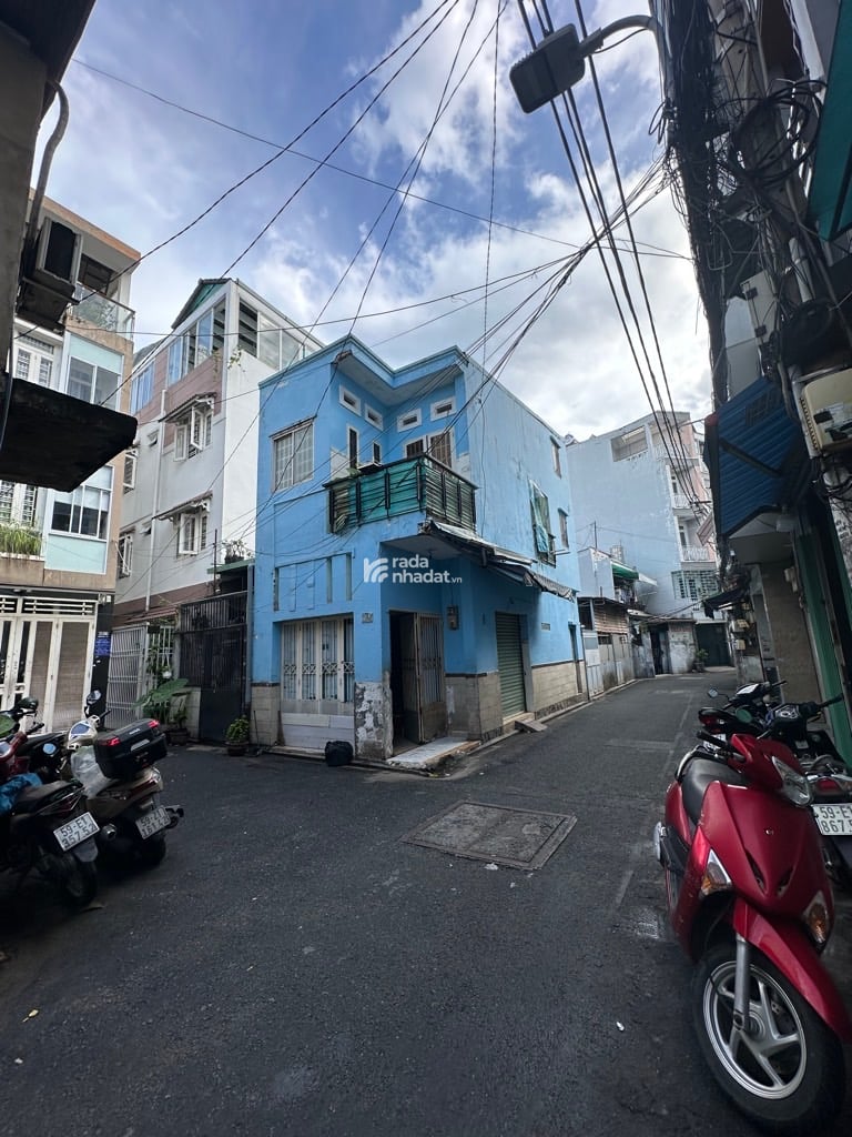 HẺM XE HƠI HOÀNG HOA THÁM, PHÚ NHUẬN, 3 TẦNG MỚI Ở NGAY. GIẢM 550TR CHỈ CÒN 8.63T TL 