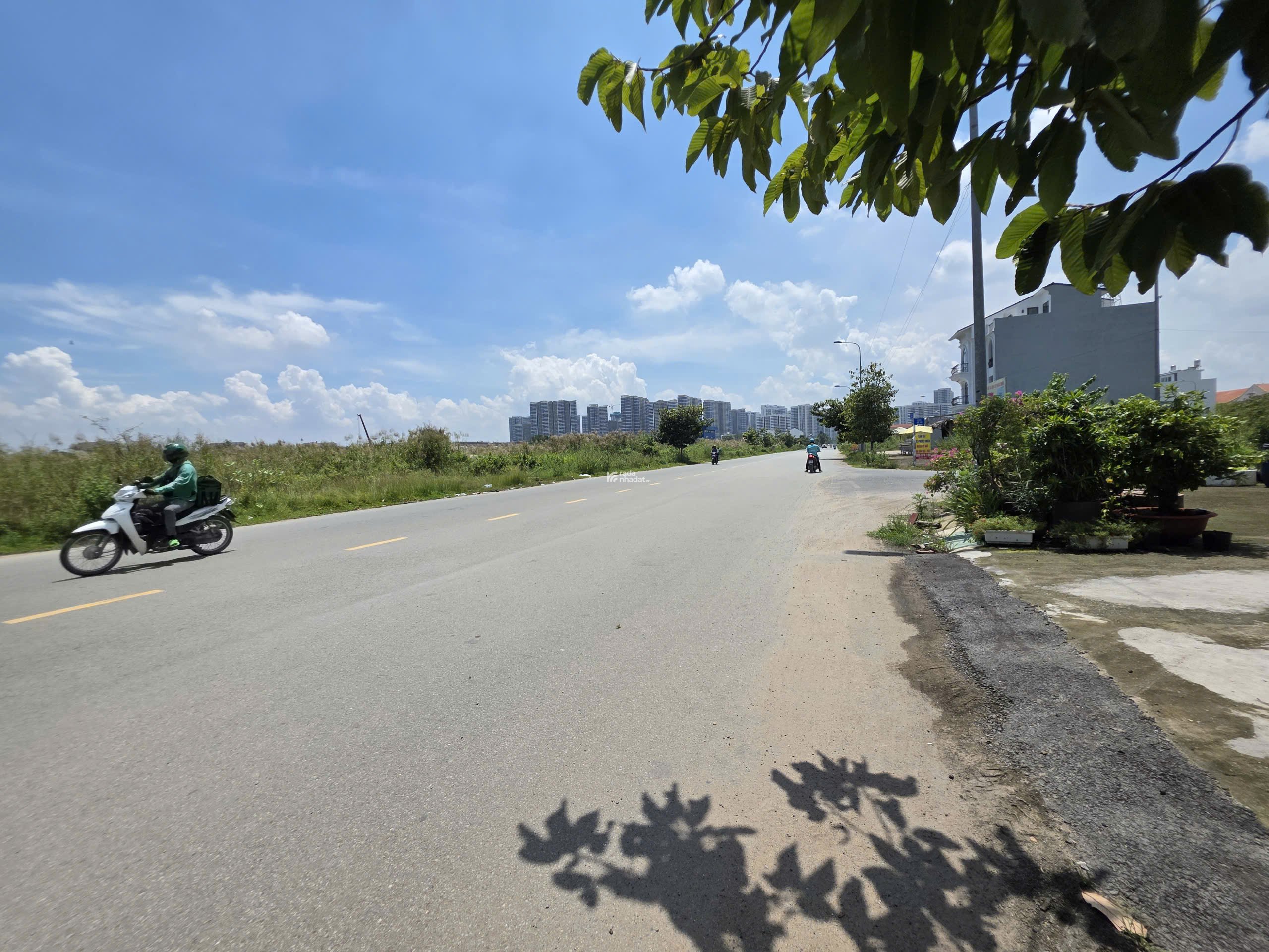 HÀNG VIP ĐS 6 LONG BÌNH NHÀ 4 TẦNG FULL NỘI THẤT CHỈ 5.9 TỶ(TL) SÁT VINHOME Q9