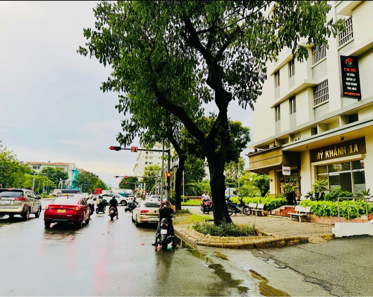 Căn góc thoáng mát, nhiều ánh sáng