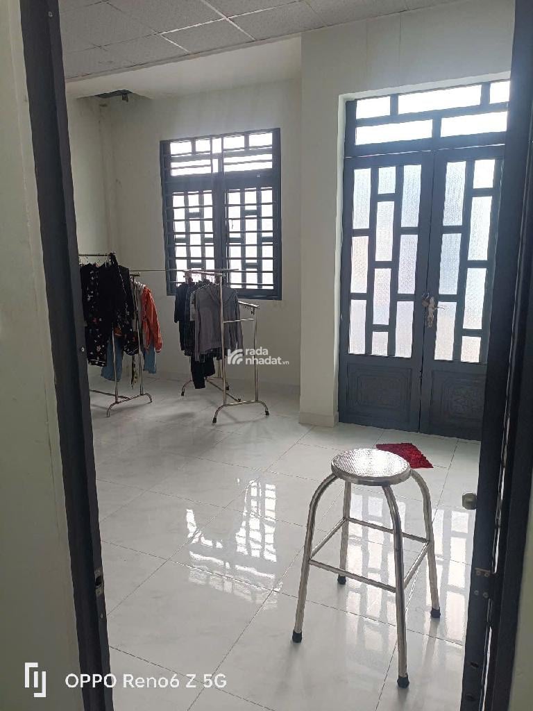 BÁN NHÀ 5X20 LONG TRẠCH 100M2 2.05 TỶ ĐẸP LỘNG LẪY 4 PHÒNG NGỦ HẺM XE TẢI GẦN KHU ĐÔ THỊ 5 SAO