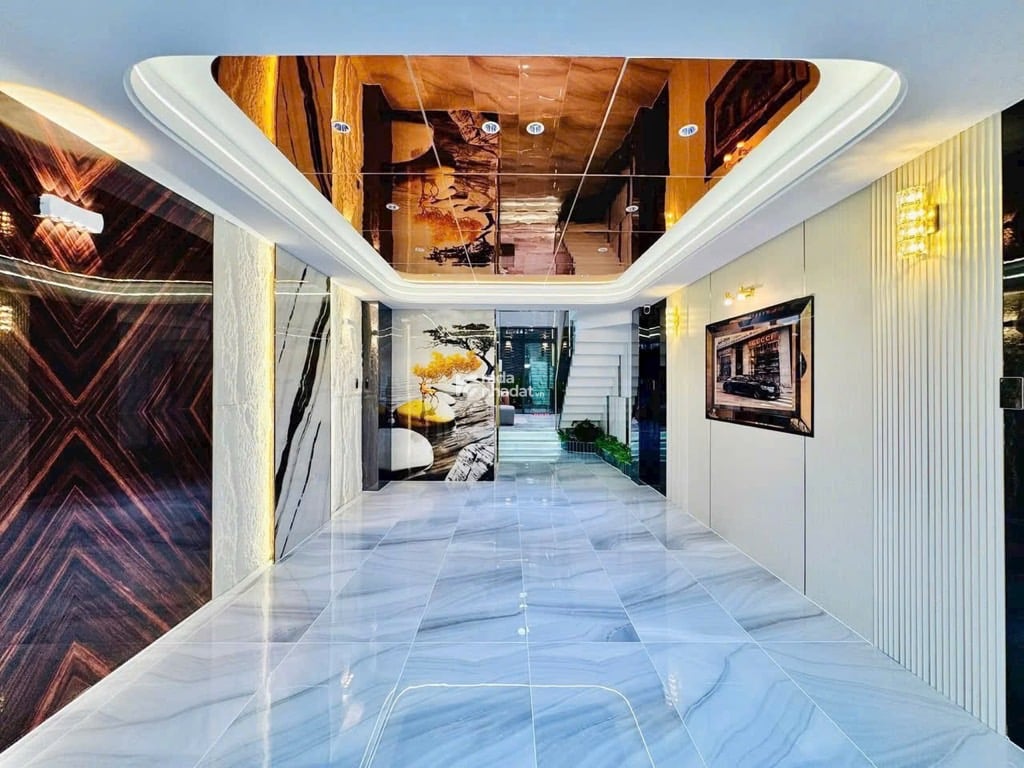 5 TẦNG THANG MÁY FULL NỘI THẤT CÔNG VIÊN LÀNG HOA LÊ VĂN THỌ GÒ VẤP- DT: 4*15M- 14 TỶ 9