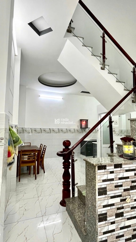 NHỈNH 4 TỶ - TRUNG TÂM QUẬN 6 VĂN THÂN - NHÀ 2 TẦNG  MỚI ĐẸP Ở NGAY - 20M RA HẺM XE HƠI