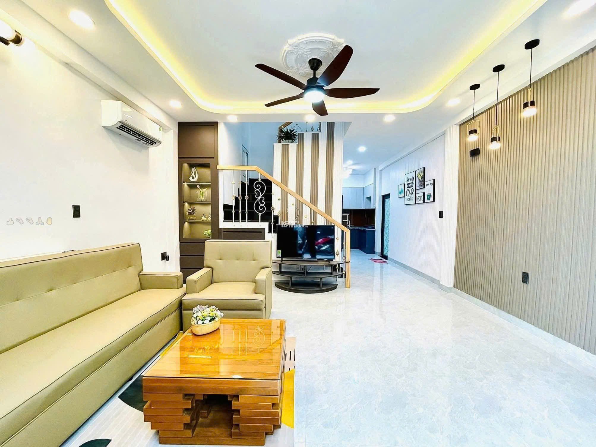 Định cư bán gấp nhà Nguyễn Đình Chiểu, Quận 3, 46m2, thích hợp mua ở và cho thuê, giá 3 tỷ 350TL