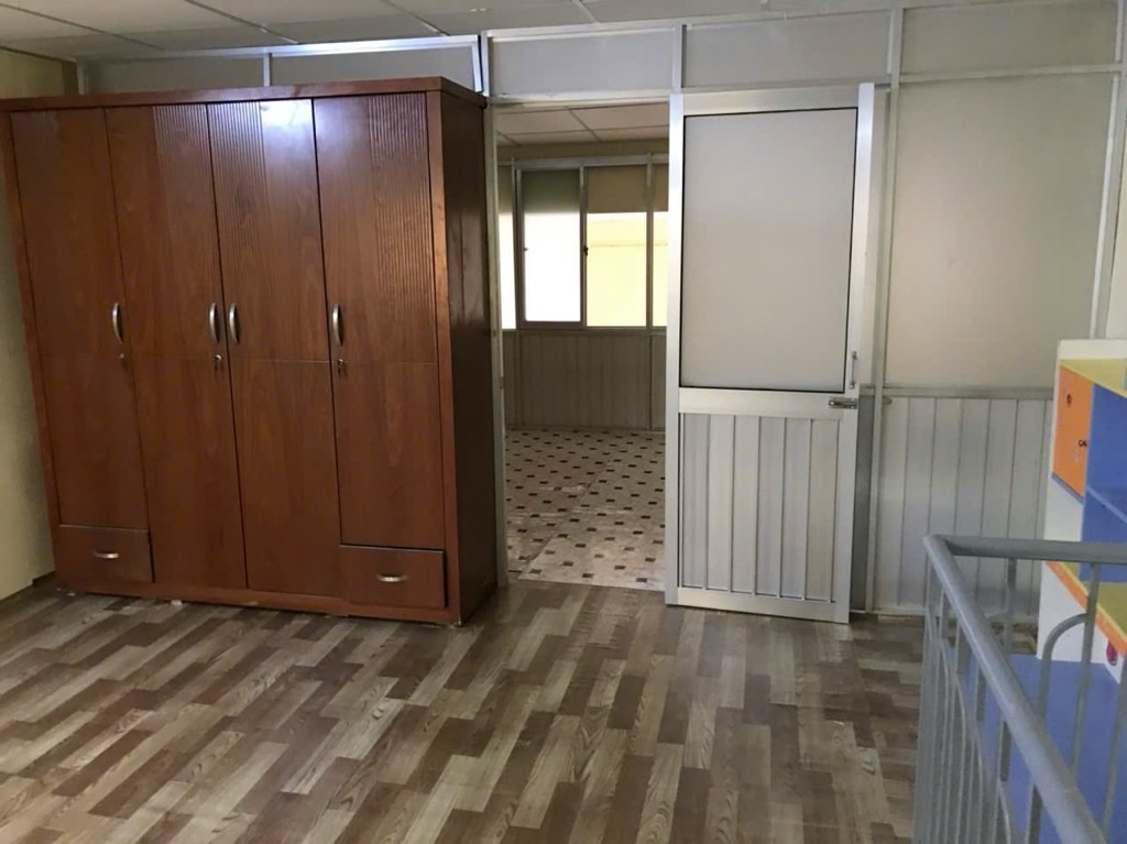  BÁN NHÀ TÂN QUÝ HẺM GẦN MẶT TIỀN 