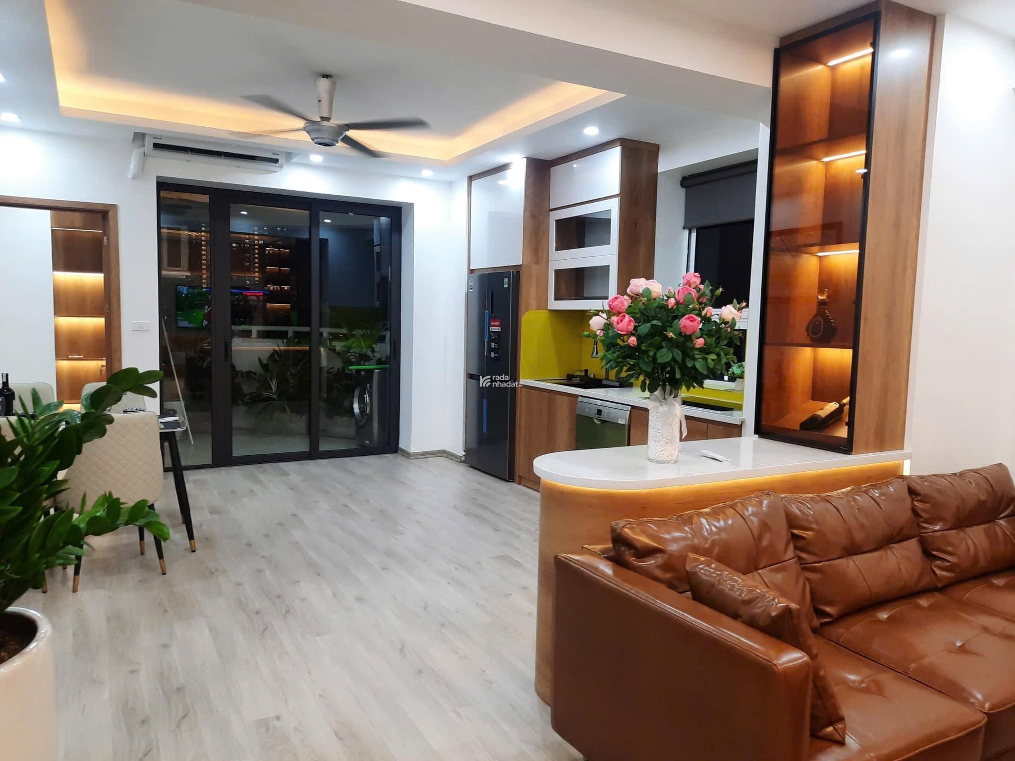 Chủ nhà gửi bán căn 2PN tòa C14 Bắc Hà Bộ Công An, DT 70m2, giá thật 4,15 tỷ, sẵn sổ, đủ nội thất