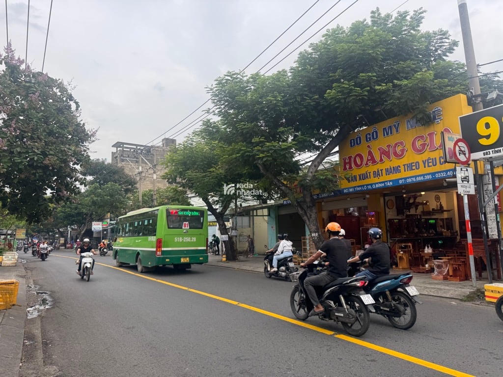 ĐẤT FULL THỔ CƯ 300M2 TỈNH LỘ 10 TÂN TẠO BÌNH TÂN XE HƠI VÔ THẲNG ĐẤT -  GIÁ 12.99 TỶ
